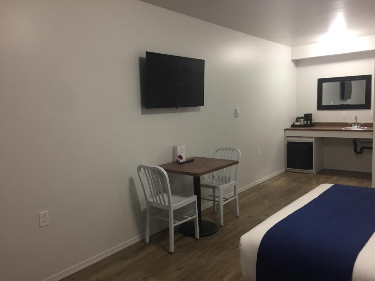 Port McNeill Humpback Inn المظهر الخارجي الصورة